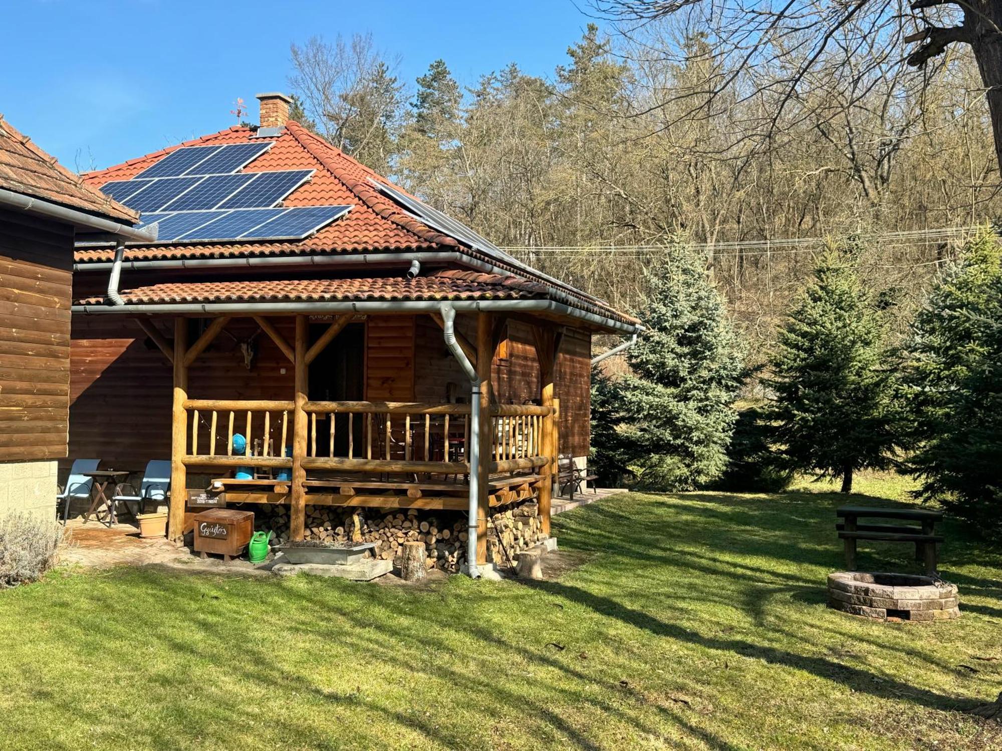 Halháza vendégház Sirok Exterior foto